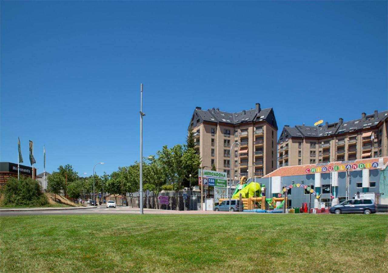 Apartamento Jaca Exterior foto